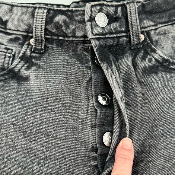 WILD Fable Women’s Highest Rise Distressed Black Raw Hem Shorts Size 6 - Picture 3 of 9